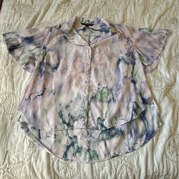 Zac & Rachel Watercolor Button-Up Blouse - Picture 15 of 15